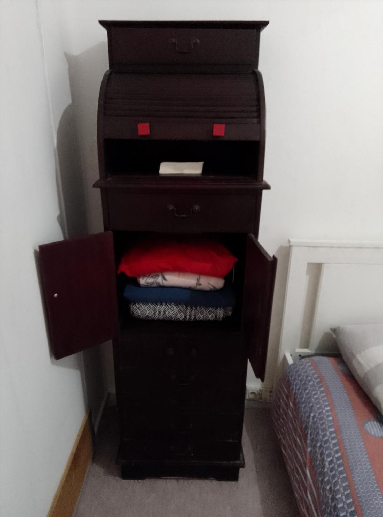 Guesthouse Familial Pour 2,3,4 Personnes De 44M2- Accessible Handic -Rez De Chaussee-Vues Sur Rue Et Patio Prive - Sejour, Chambre Separee-Cuisine,Salle De Bain,Lit Double Et Canape-Lit 2Pers-Entree De La Rue Berzelius-5 Minutes Du Metro Brochant-Lig Paris Extérieur photo